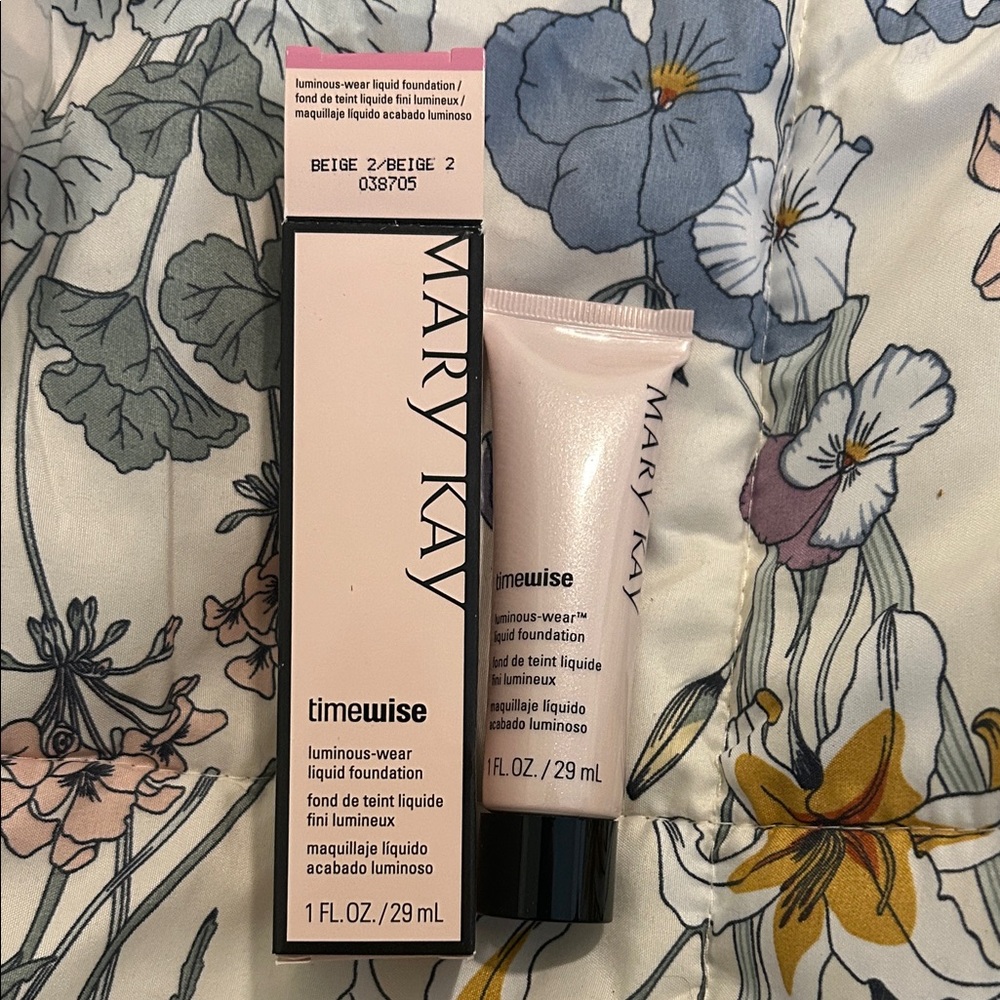 Mary Kay Timewise Luminous-Wear Liquid Foundation - Beige 2